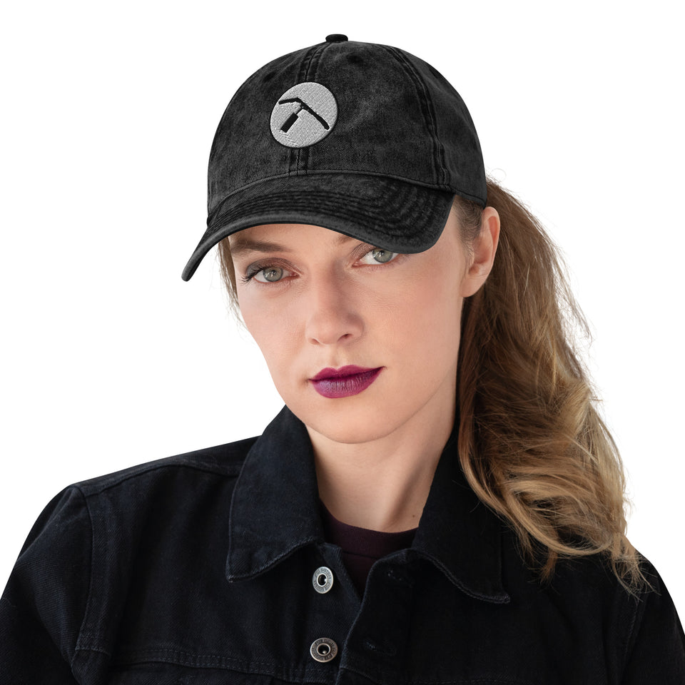Apex Vin Embroidered Vintage Cotton Twill Cap